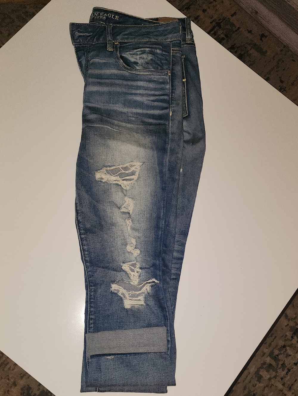American Eagle Outfitters Women’s Distressed Light Blue Skinny Jeans